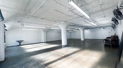 Spacious Naturally Lit 24hr Studio for Photography / Production/ Special Events Designated Lounge, Makeup and Catering stations. Free Studio Lighting.